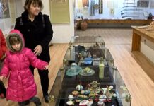 Изложба „Самоуки майстори и занаятчии” бе открита снощи в Историческия музей в Асеновград