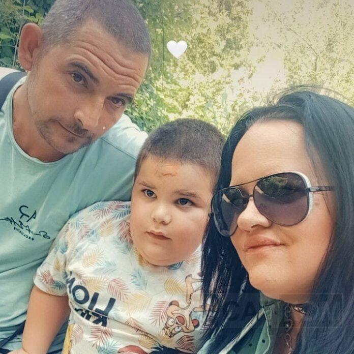 Коце с мама и тате