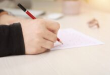 По „Косачи“ на Елин Пелин разсъждаваха зрелостниците на днешния ДЗИ