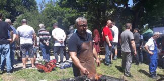 Събор на ковачи и ножари, музикална програма и изпращане на абитуриенти в Асеновград