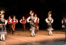 Децата на Куклен обраха овациите на Международен фестивал