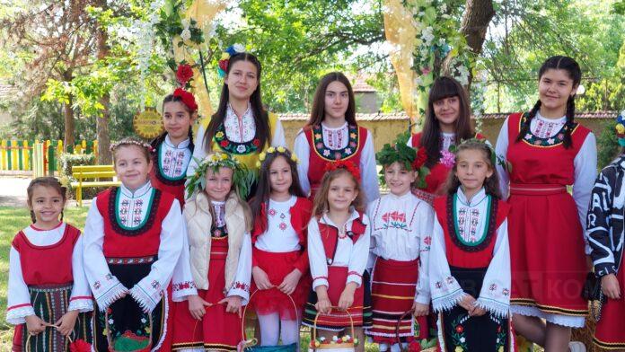 Лазарки в село Избеглии