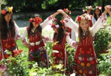 В събота е Лазаровден. Празникът се чества винаги в предпоследната събота преди Великден и е свързан с обичая лазаруване