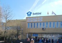 Най-младият студент у нас – 11-годишният Митко от Асеновград, вече ще се обучава при пълна стипендия