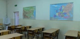 Вторият зрелостен изпит се проведе днес