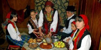 Днес е Бъдни вечер