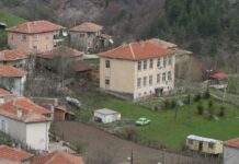 Продават бившата здравна служба в село Мостово