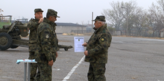Награждаване на отличили се военнослужещи и такива подпомагали при бедствието в Община Карлово