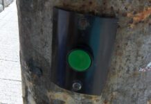 Сигнал за неработещ бутон на светофара до ОУ „Христо Ботев“ в Асеновград