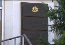 В петък дезинфекцират сградата на Община Асеновград срещу вируси, а в почивните дни ще извършат и дезакаризация