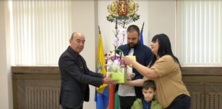 Подаръци получи първото бебе за 2026 г.