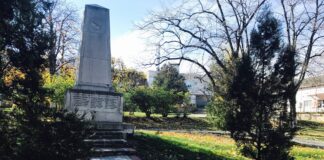 Ремонтират емблематичен паметник в Куклен