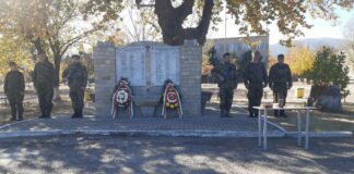 Военно формирование 24490 в Асеновград почете паметта на загиналите български военнослужещи