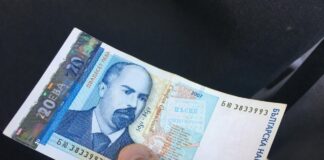 От средата на 2023 г. обвързват социалните помощи с линията на бедност