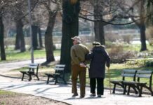 Между 7 май и 20 май изплащат пенсиите и еднократната допълнителна сума от 50 лева