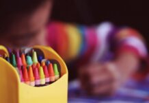 Утре изтича срокът за подаване на документи за целева помощ за първокласници