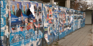 Асеновград все още е осеян с предизборни плакати