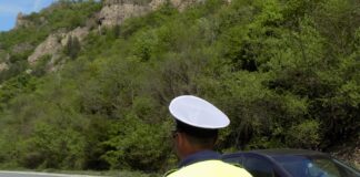 Интензивен е трафикът на АМ „Хемус“, в района преди тунел Витиня