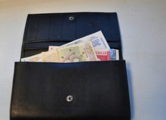 Още един ден плащаме с лев