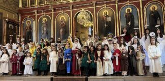 Коледа е! Неделното училище при църквата „Св. Атанасий“ – Асеновград отбеляза Рождество Христово с възстановка