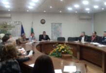 Затвориха пазарите за птици в Асеновград и Раковски като превенция срещу птичия грип