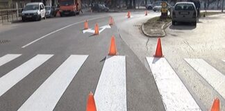 Опресняват пешеходните пътеки, заличени покрай Водния цикъл