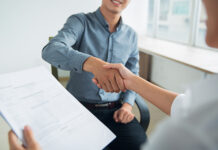 Близо 15 000 безработни ще започнат работа през 2021 г.