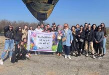 Все по-атрактивни стават изненадите за преподавателите преди баловете