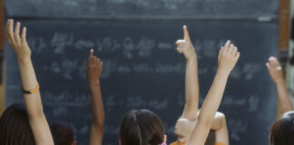 До 15 февруари училищата след седми клас трябва да посочат как ще образуват бала за прием