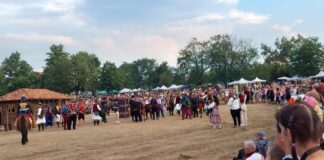 Съборът „Ангел войвода“ събра много хора на Араповския манастир