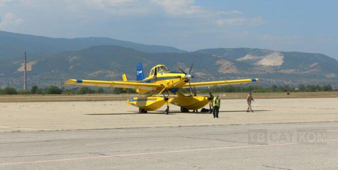 самолет заглавна