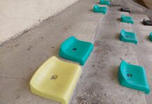 За счупени седалки на стадион „Шипка“ алармират асеновградчани