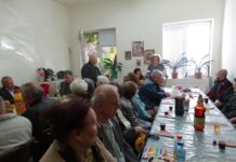 Поздравителен адрес до ТСО на слепите в Асеновград по повод Международния ден на белия бастун