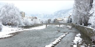 Сняг покри Асеновград