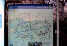 Обновяват цветните информационни карти на автобусните спирки в Пловдив