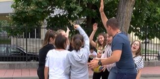 Баскетболистките от ОУ „Петко Каравелов“ – вицерепубликански шампиони на ученическите игри по баскетбол в Самоков