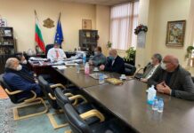 Държавата ще плаща по 10 лева на лекарите за поставянето на доза от ваксината срещу COVID-19