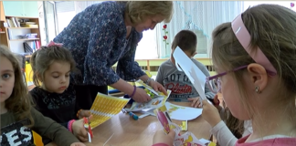 Библиотечен урок „Театър с приказки” в ДГ „Зорница“ в Асеновград