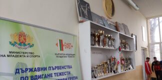 Отлагат Държавното по щанги