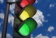 Неработещи светофарни уредби на три кръстовища в Пловдив