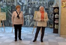 Изложба живопис „Път към светлината“ с картините на Иван Любенов, откриха в библиотека „Паисий Хилендарски“