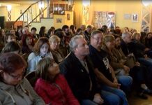 Пиесата „Лелята на Чарли” се играе в Асеновград пред препълнена зала