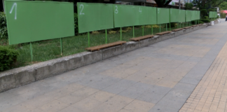 32 табла за поставяне на агитационни материали са монтирани в центъра