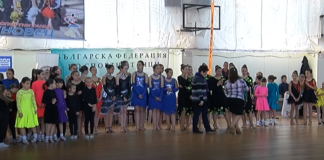 Близо 40 отличия за Асеновград от състезанията по спортни танци в зала „Асеновец“