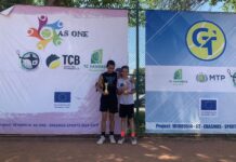 Борис Борисов от Тенис клуб „Асеновград“ с купа от Държавния турнир до 16 г.