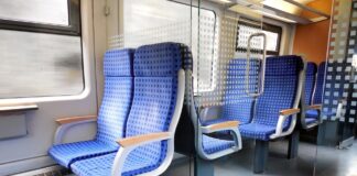 БДЖ въвежда предварителна продажба на билети за влаковете до морето през летния сезон