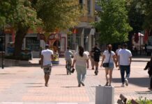 Електрическите тротинетки и забраната за използването им в пешеходните зони в Асеновград