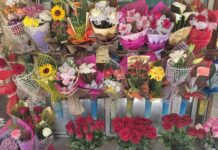 Цветен празник на общинския пазар