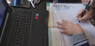 Министърът на образованието: Няма да има нулева учебна година