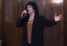 Рецитал на Виктория Стефанова по стихове на асеновградски поети в библиотеката